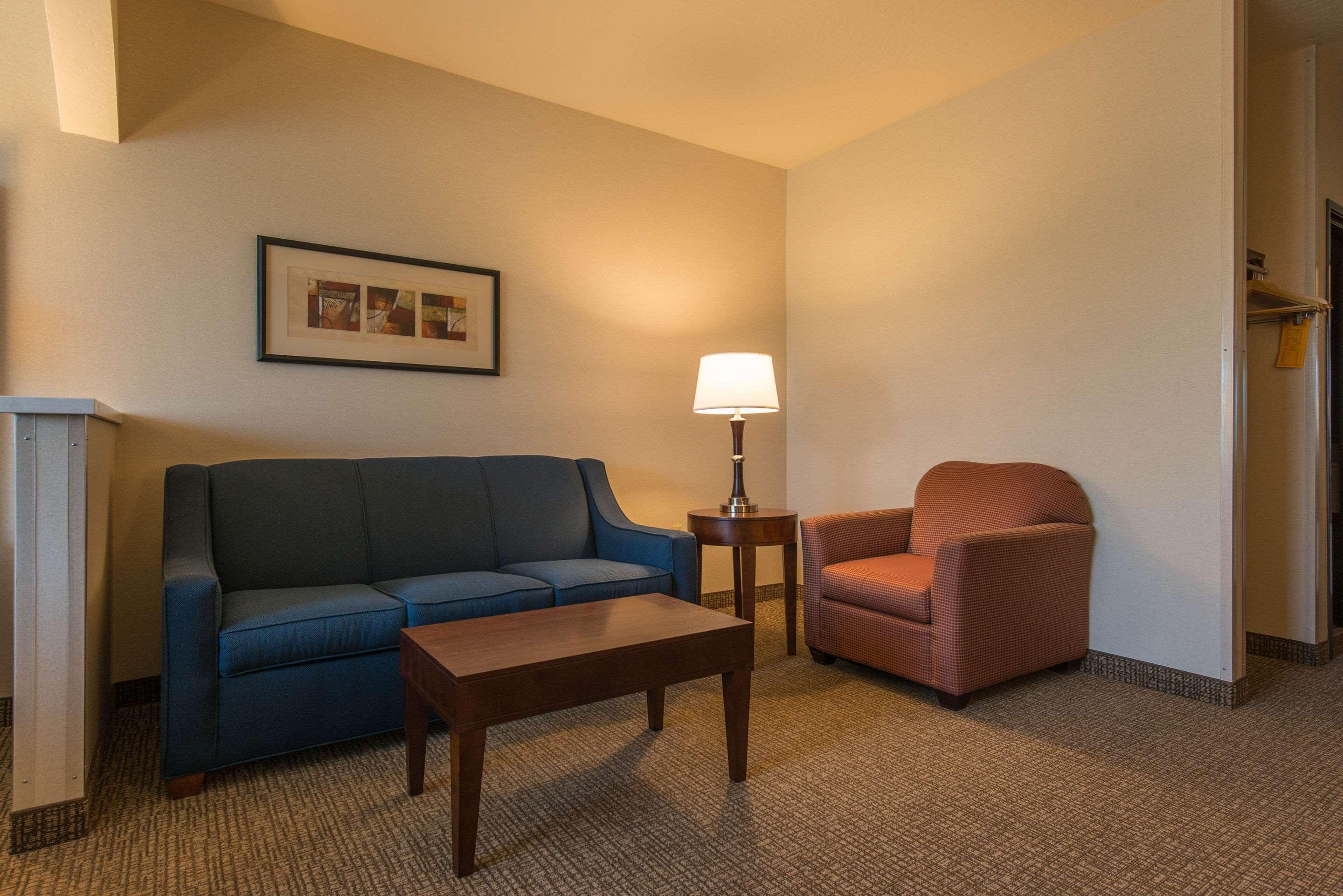 Comfort Suites Springfield Riverbend Medical Экстерьер фото